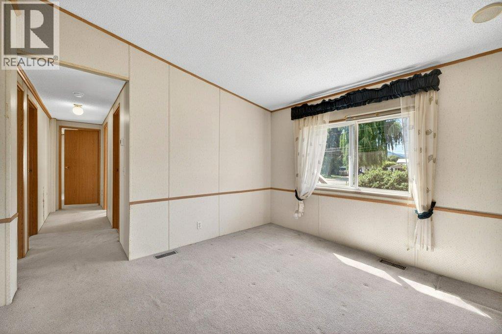 2930 Brown Road Unit# 39, Salmon Arm, British Columbia  V1E 4M1 - Photo 10 - 10388960