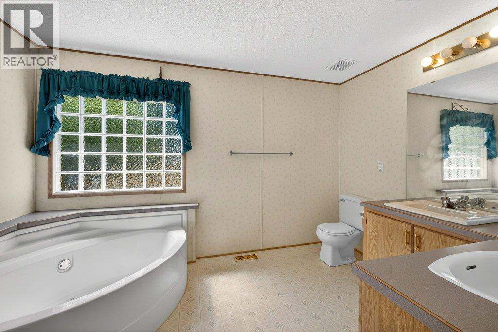 2930 Brown Road Unit# 39, Salmon Arm, British Columbia  V1E 4M1 - Photo 24 - 10388960