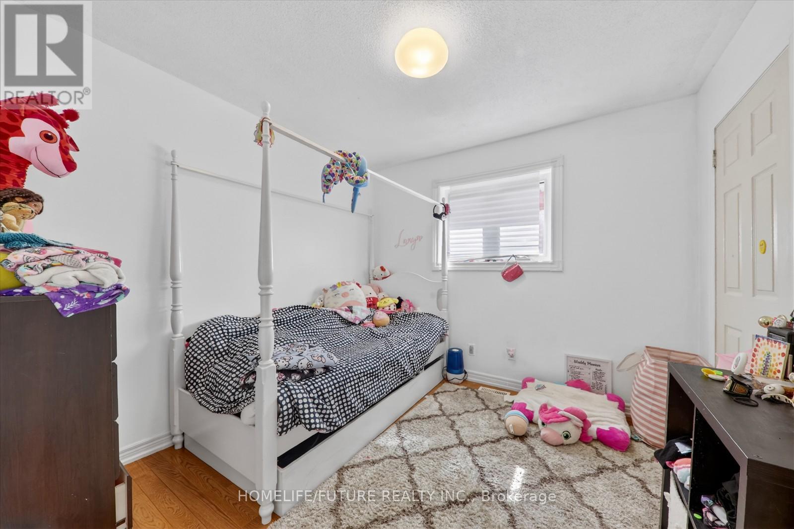 731 Swan Place, Pickering, Ontario  L1X 2V7 - Photo 10 - E13219476