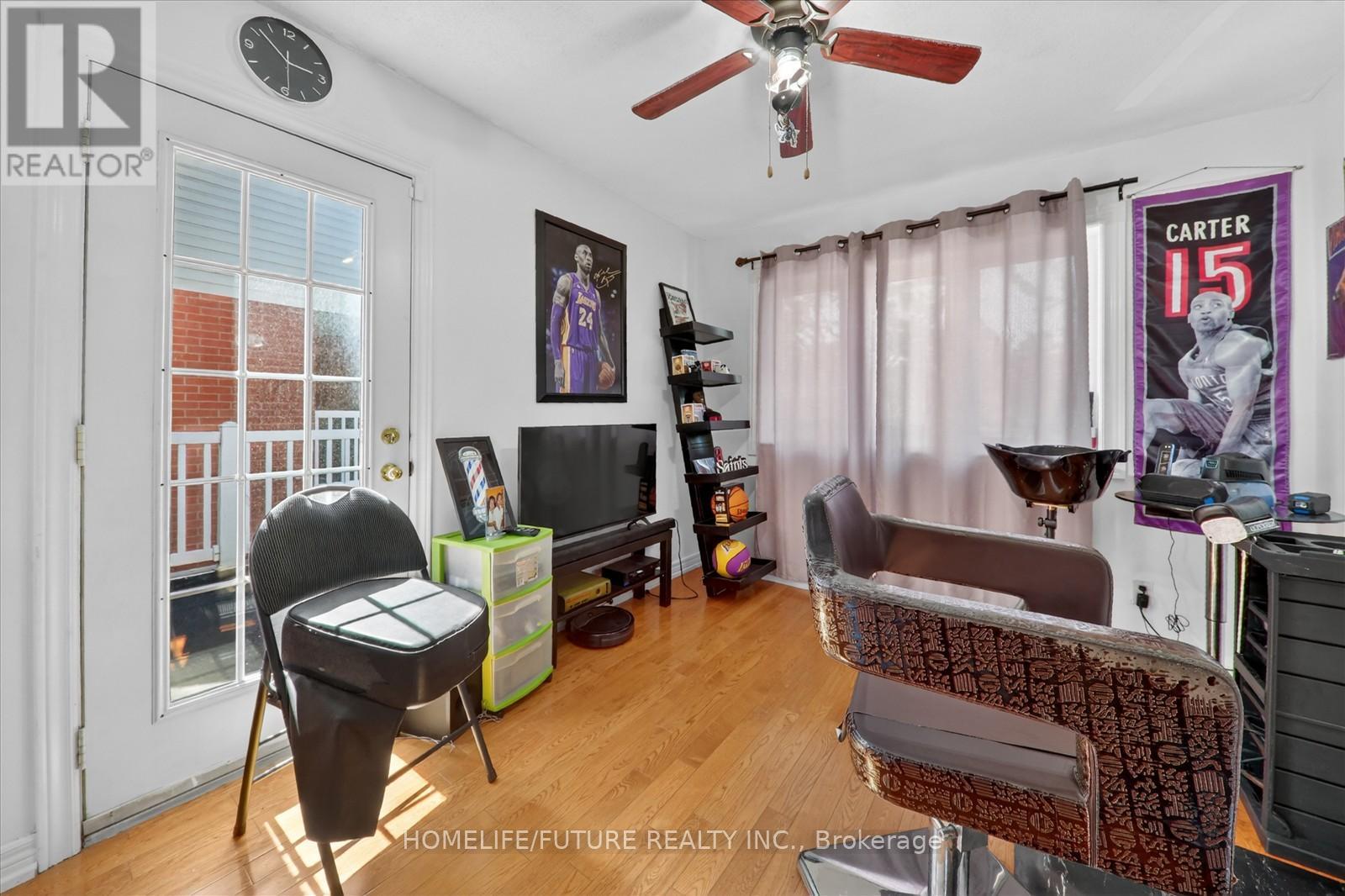 731 Swan Place, Pickering, Ontario  L1X 2V7 - Photo 14 - E13219476
