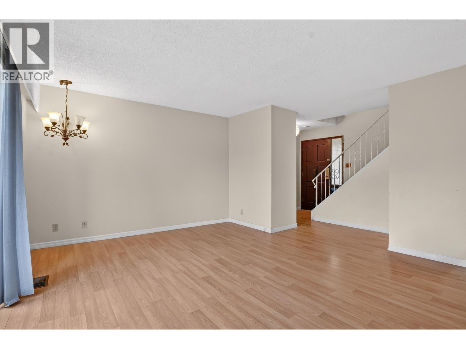 7290 11th Avenue, Burnaby, British Columbia  V3N 2M8 - Photo 16 - R3131301