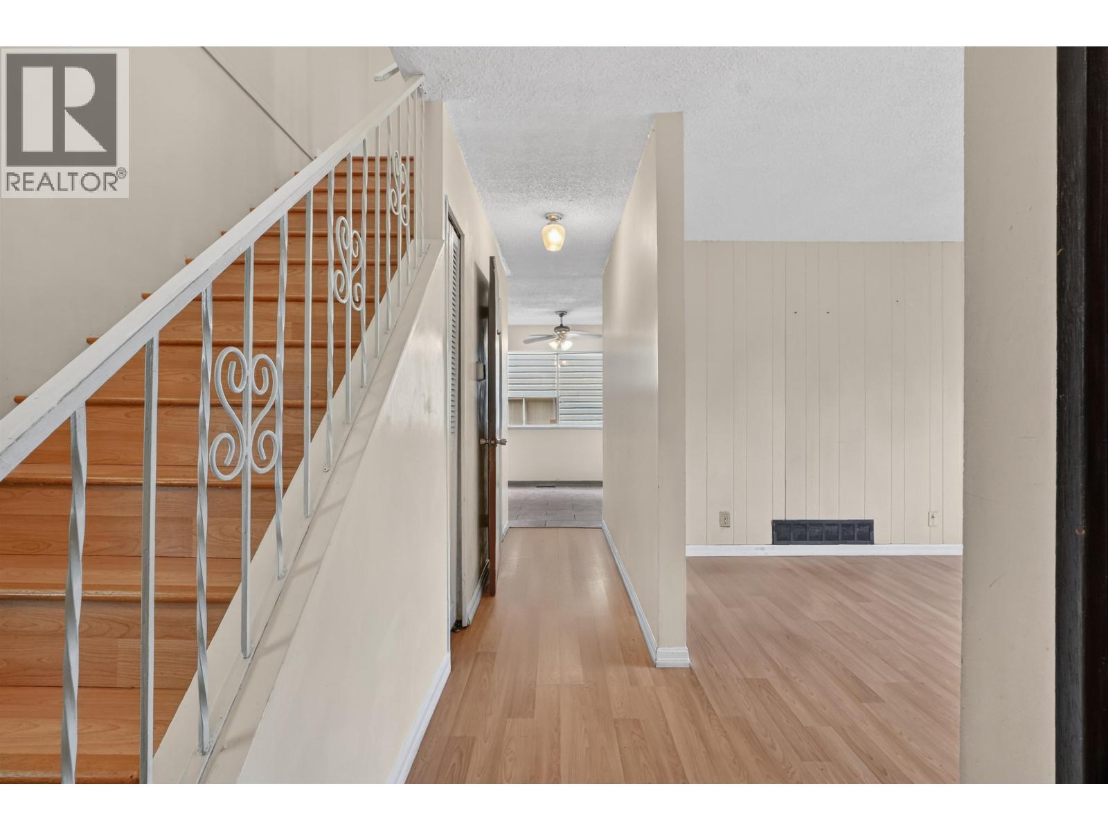 7290 11th Avenue, Burnaby, British Columbia  V3N 2M8 - Photo 18 - R3131301