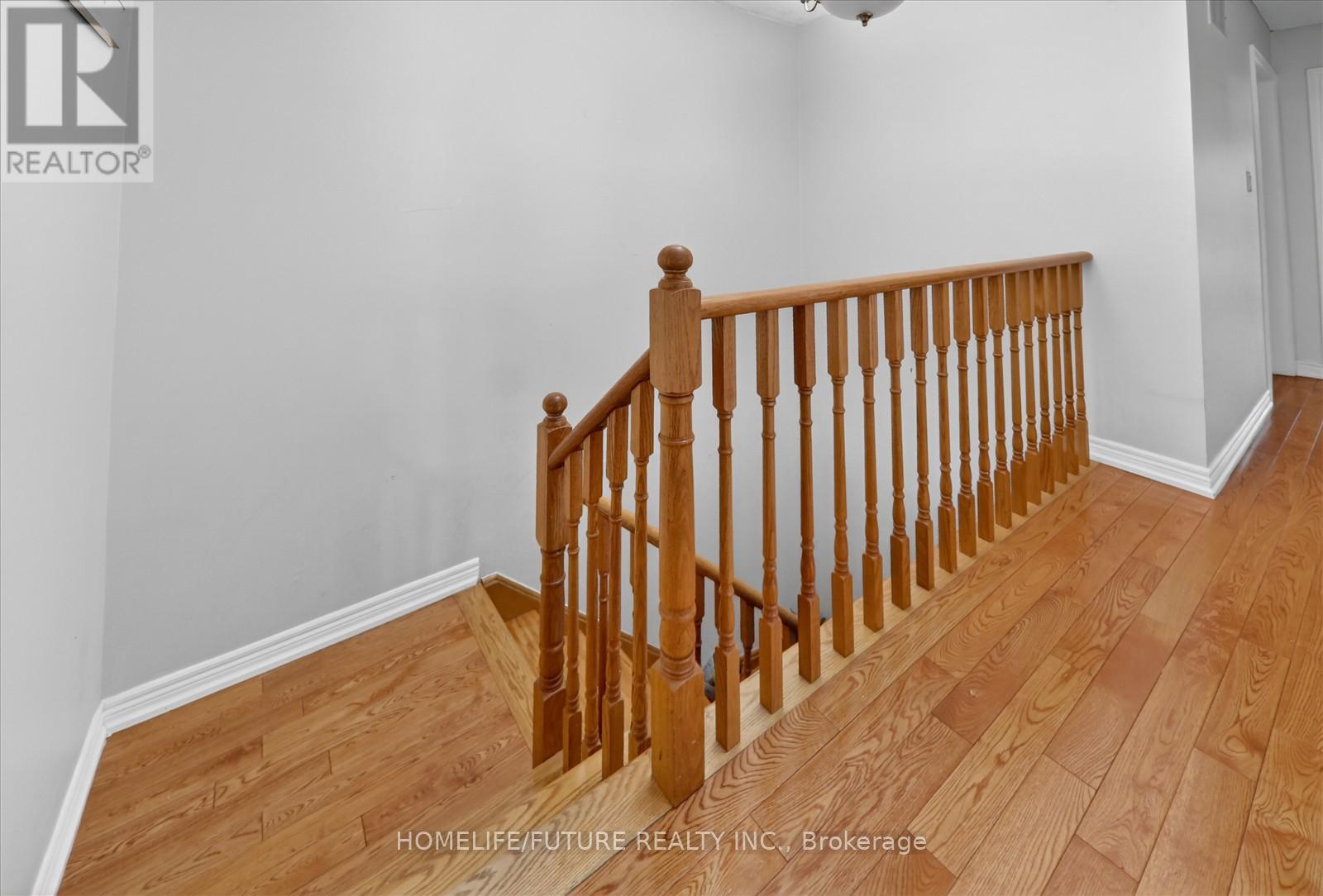 731 Swan Place, Pickering, Ontario  L1X 2V7 - Photo 7 - E13219476