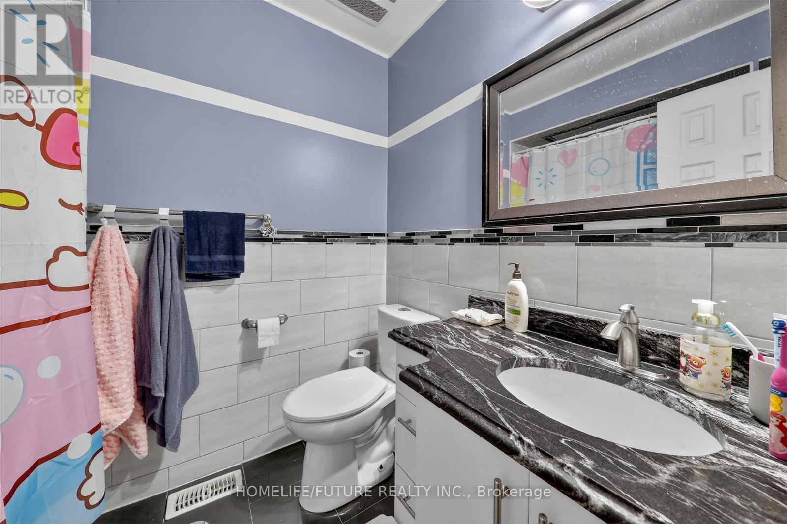 731 Swan Place, Pickering, Ontario  L1X 2V7 - Photo 12 - E13219476