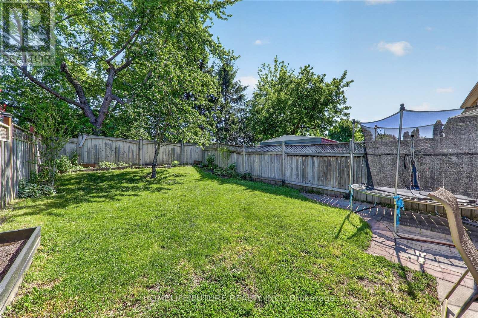 731 Swan Place, Pickering, Ontario  L1X 2V7 - Photo 30 - E13219476
