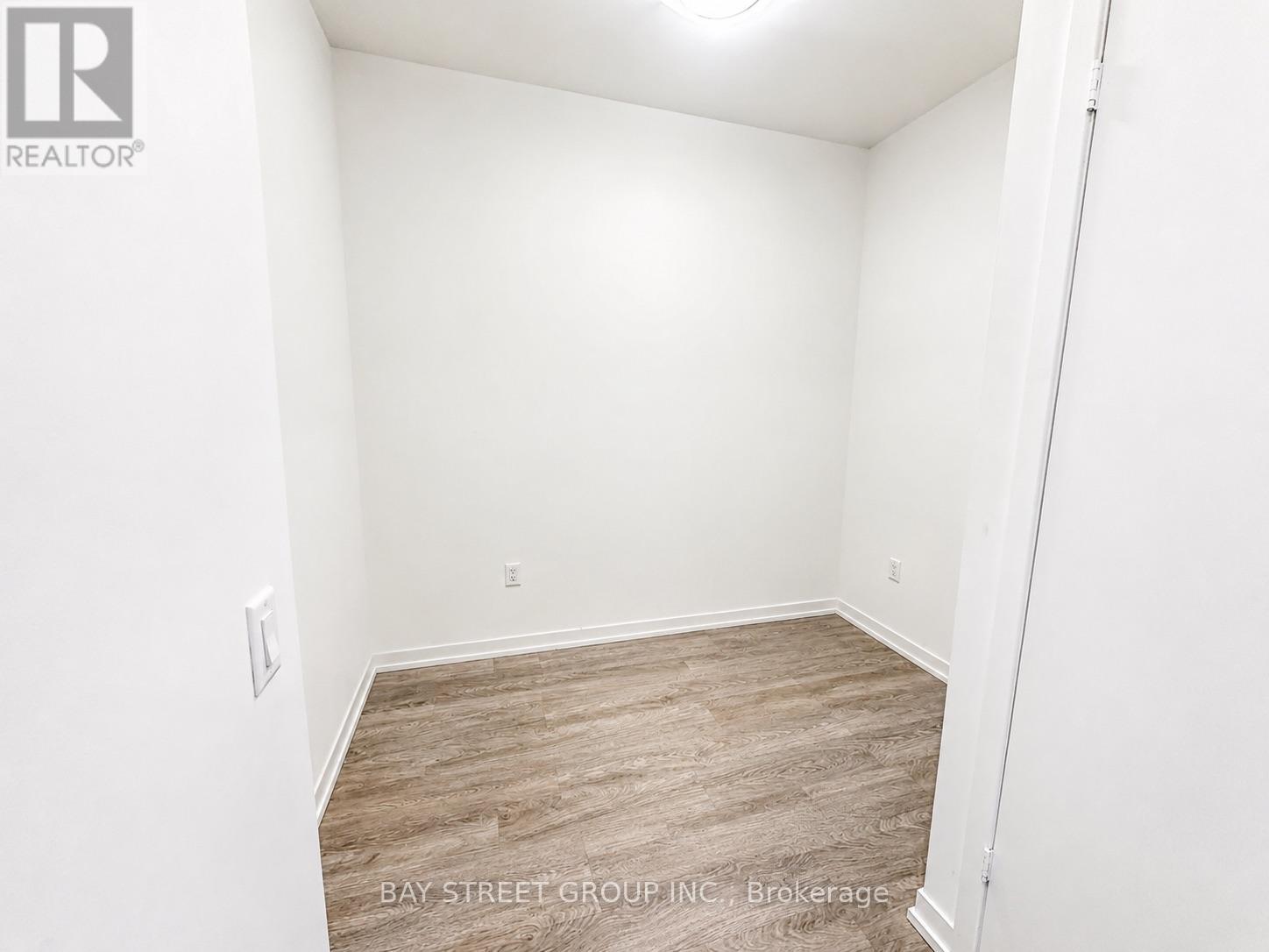 817e - 8868 Yonge Street, Richmond Hill, Ontario  L4C 1Z8 - Photo 14 - N13231052
