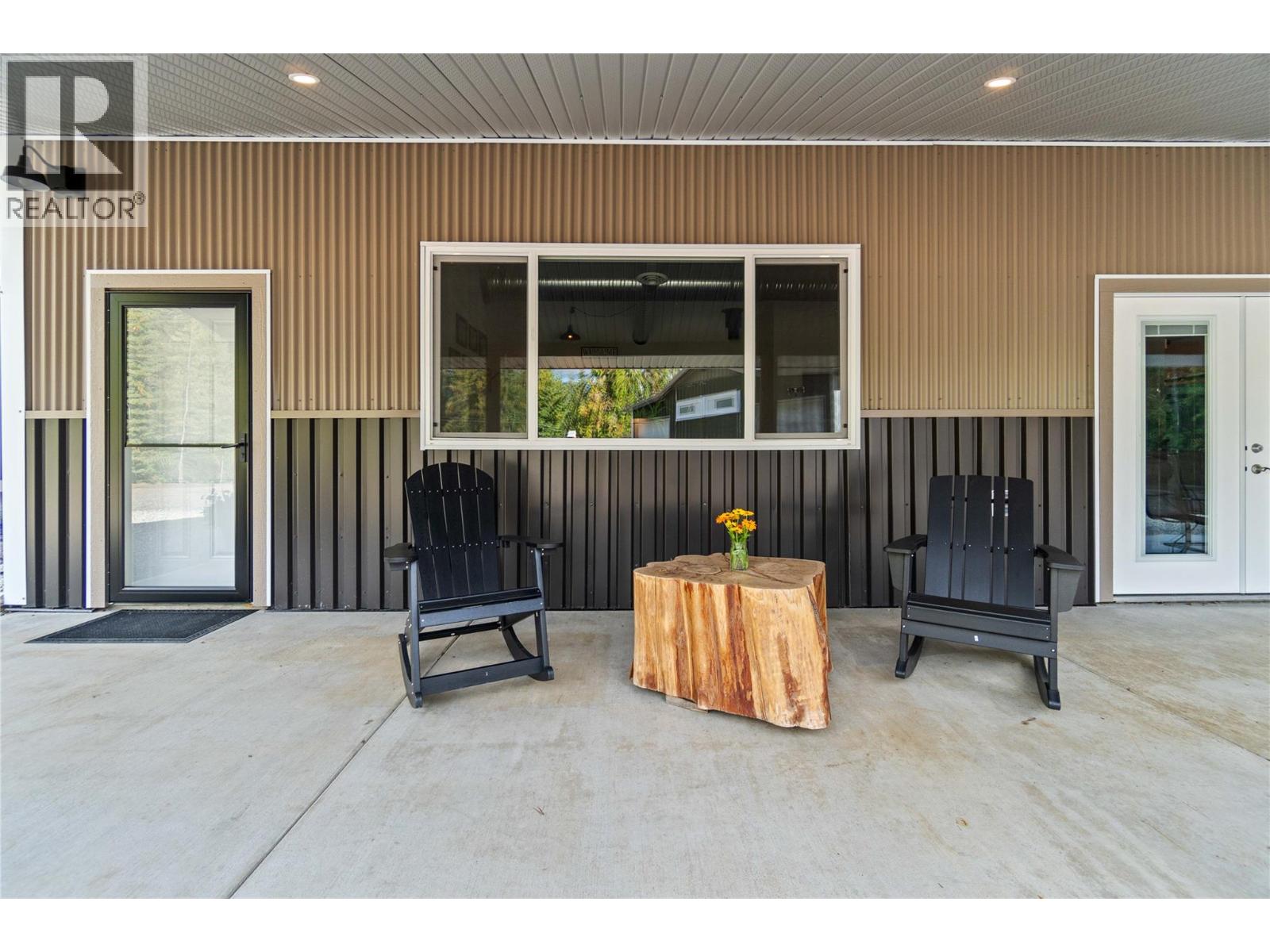 4920 Ivy Road, Eagle Bay, British Columbia  V0E 1T0 - Photo 4 - 10325224