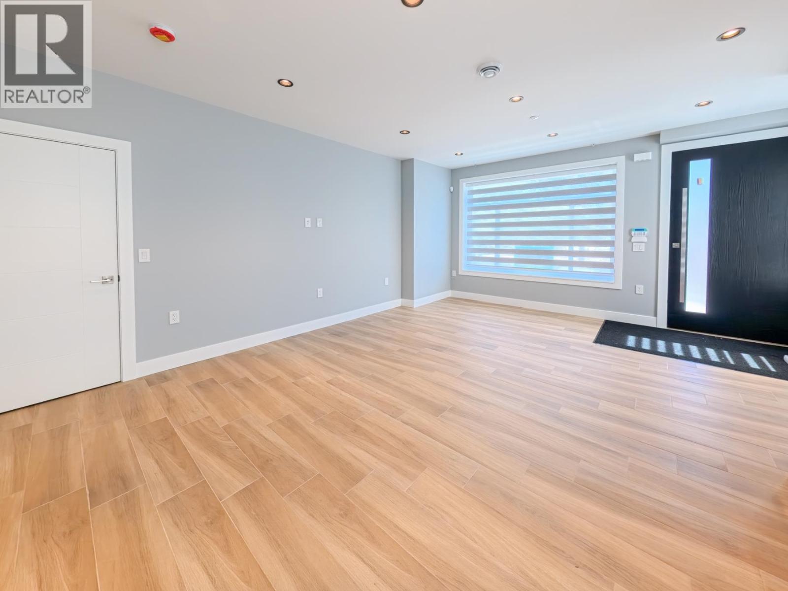 1 2557 W King Edward Avenue, Vancouver, British Columbia  V6L 1T5 - Photo 4 - R3131211