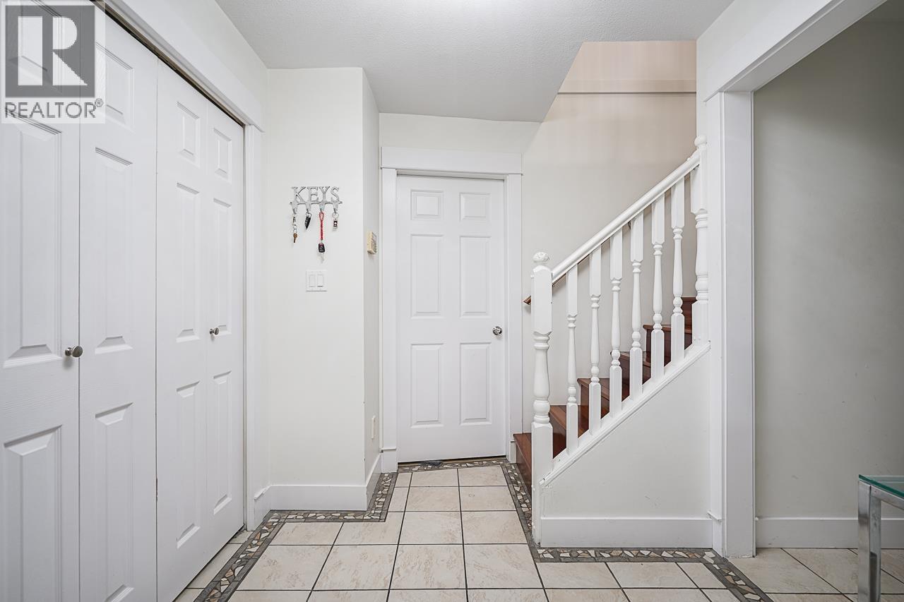 11698 206a Street, Maple Ridge, British Columbia V2X 0X8 - Photo 6 - R3129391