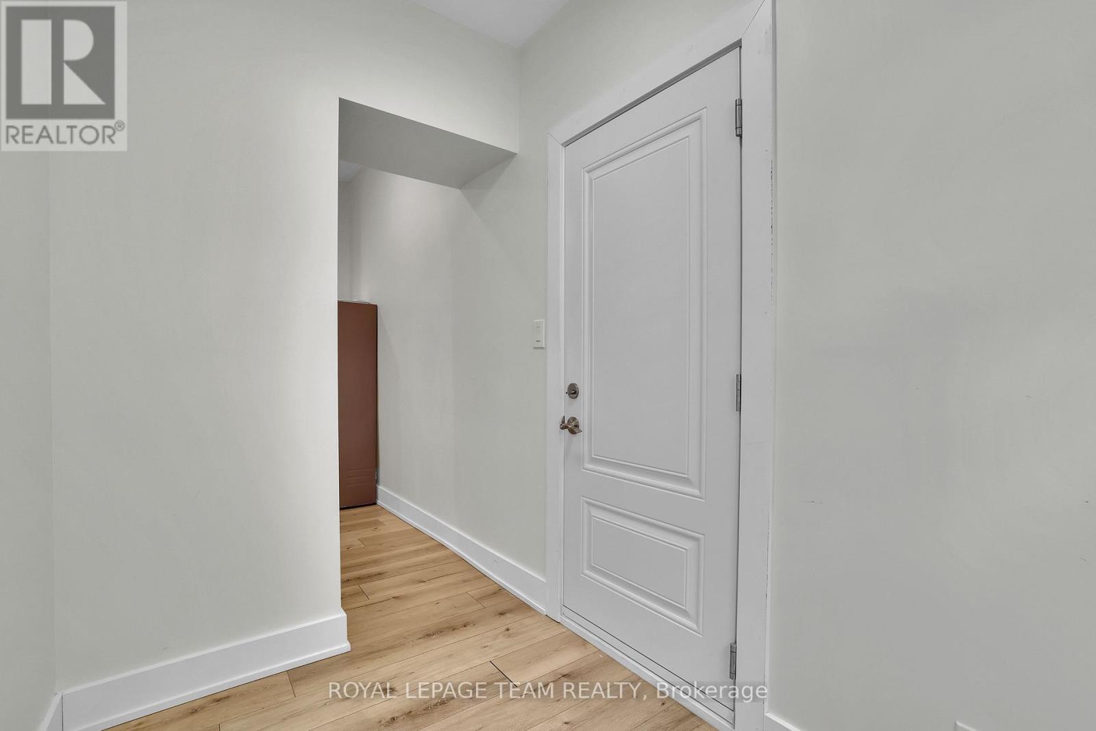 A (Main Level) - 531 Mcleod Street, Ottawa, Ontario  K1R 5R2 - Photo 17 - X13231220