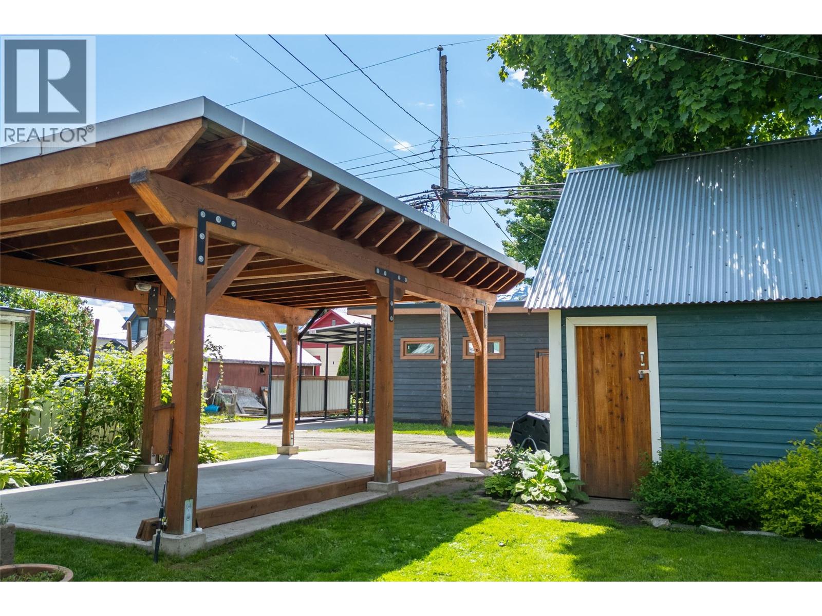 409 Third Street E, Revelstoke, British Columbia  V0E 2S0 - Photo 32 - 10389829