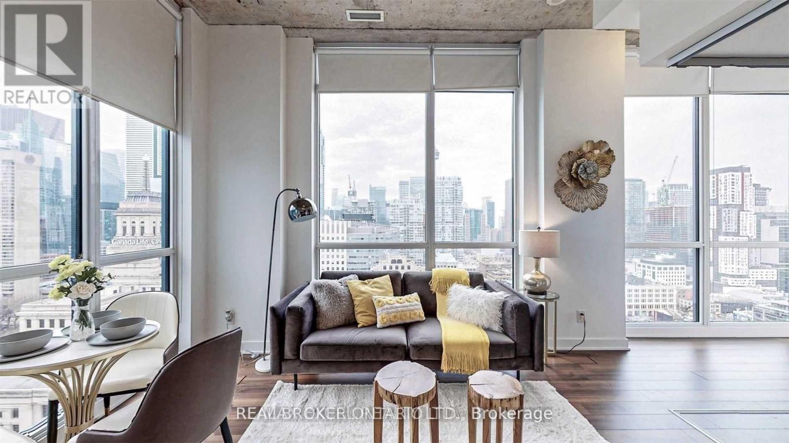 2502 - 210 Simcoe Street, Toronto, Ontario  M5T 2W5 - Photo 3 - C13231200
