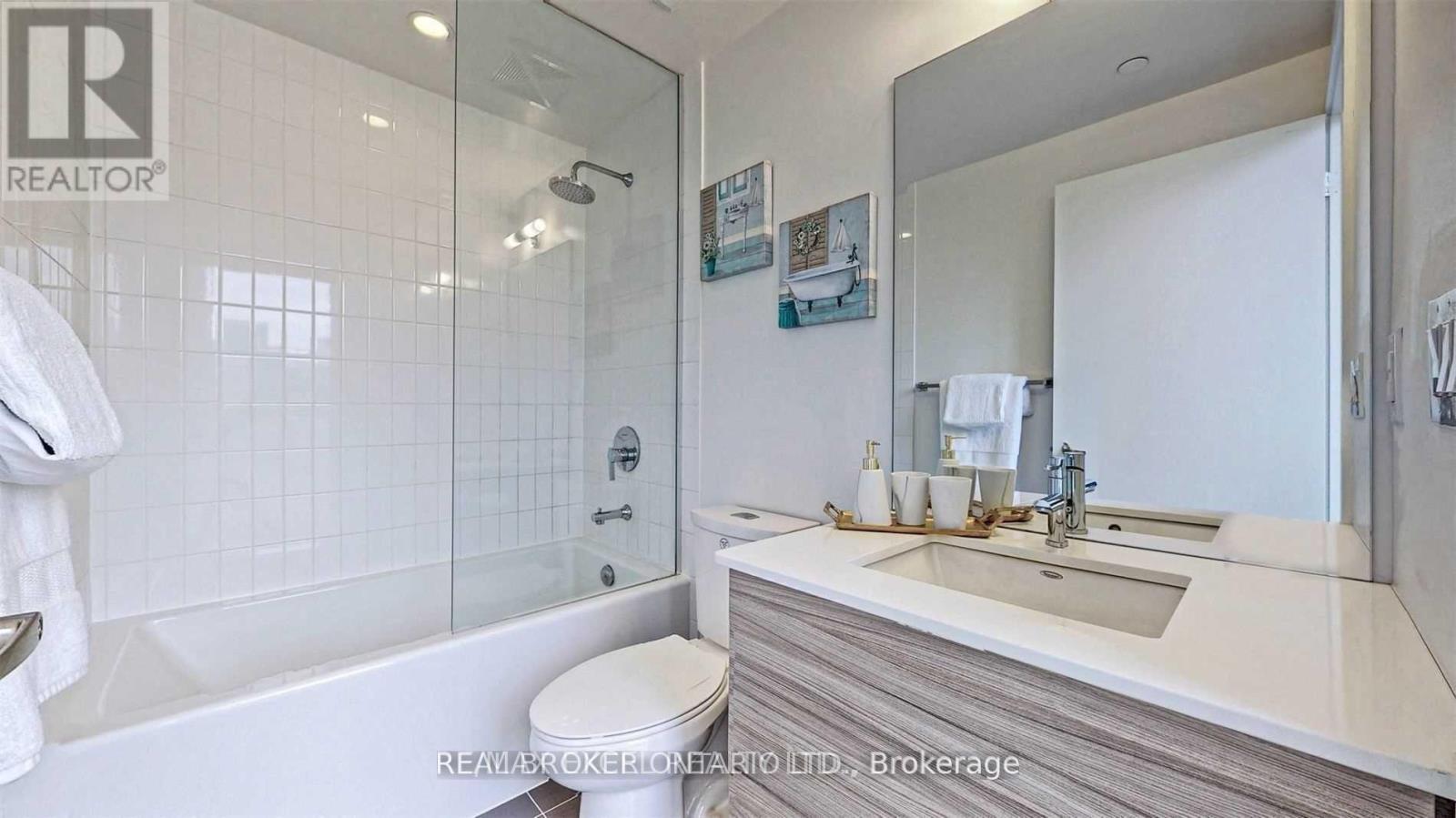 2502 - 210 Simcoe Street, Toronto, Ontario  M5T 2W5 - Photo 8 - C13231200