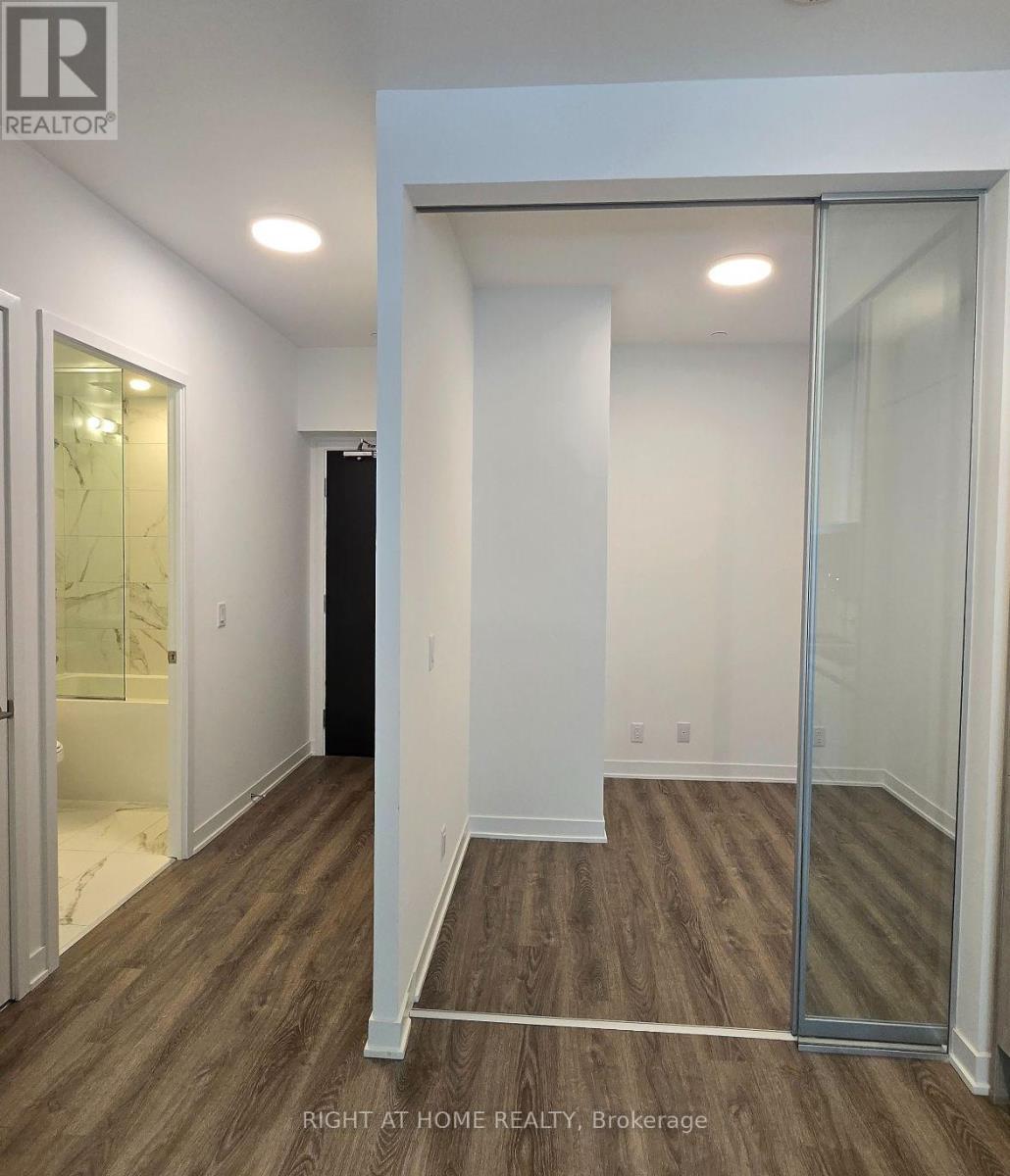1011 - 180 Front Street E, Toronto, Ontario  M5A 0A9 - Photo 9 - C13231258