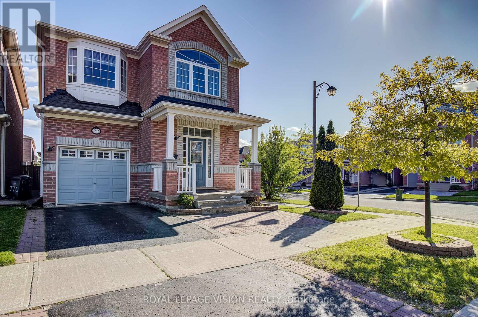 72 Jeanette Street, Toronto, Ontario  M1M 3G1 - Photo 2 - E13231208