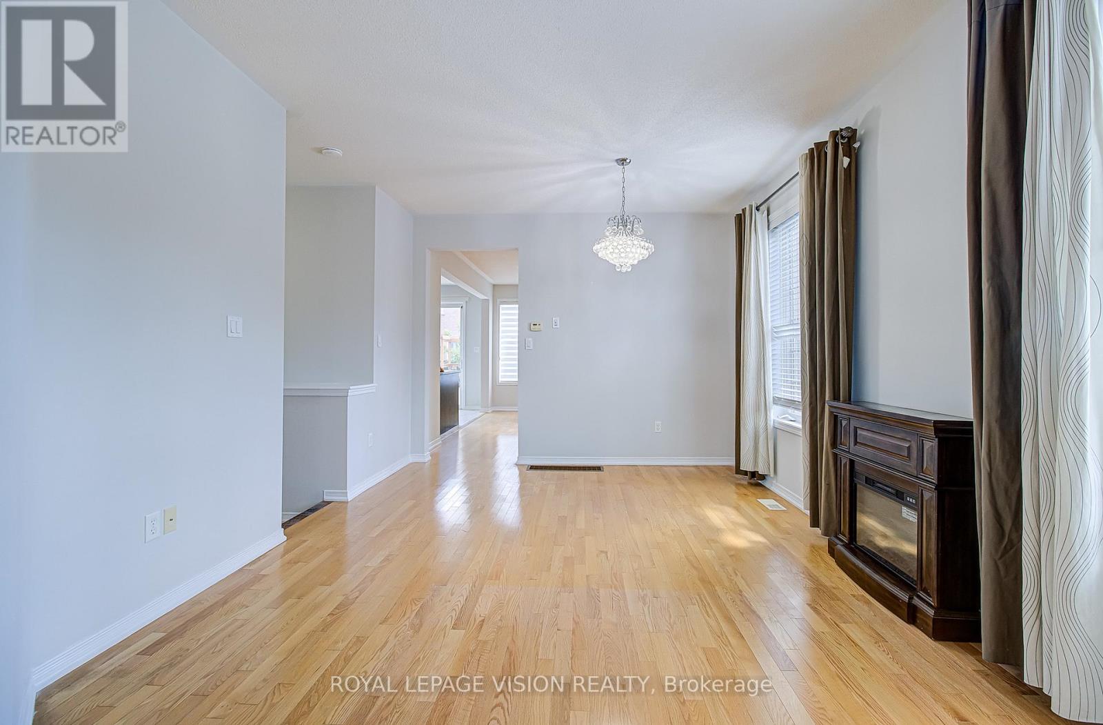 72 Jeanette Street, Toronto, Ontario  M1M 3G1 - Photo 5 - E13231208