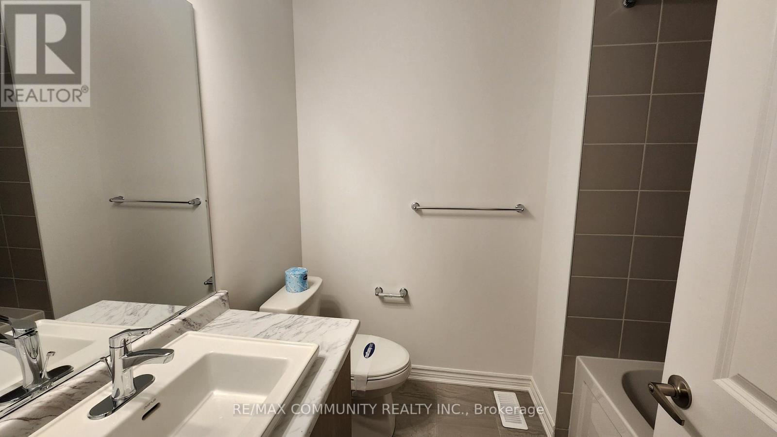1766 Mineral Spgs Way, Pickering, Ontario  L1X 0T6 - Photo 16 - E13231310