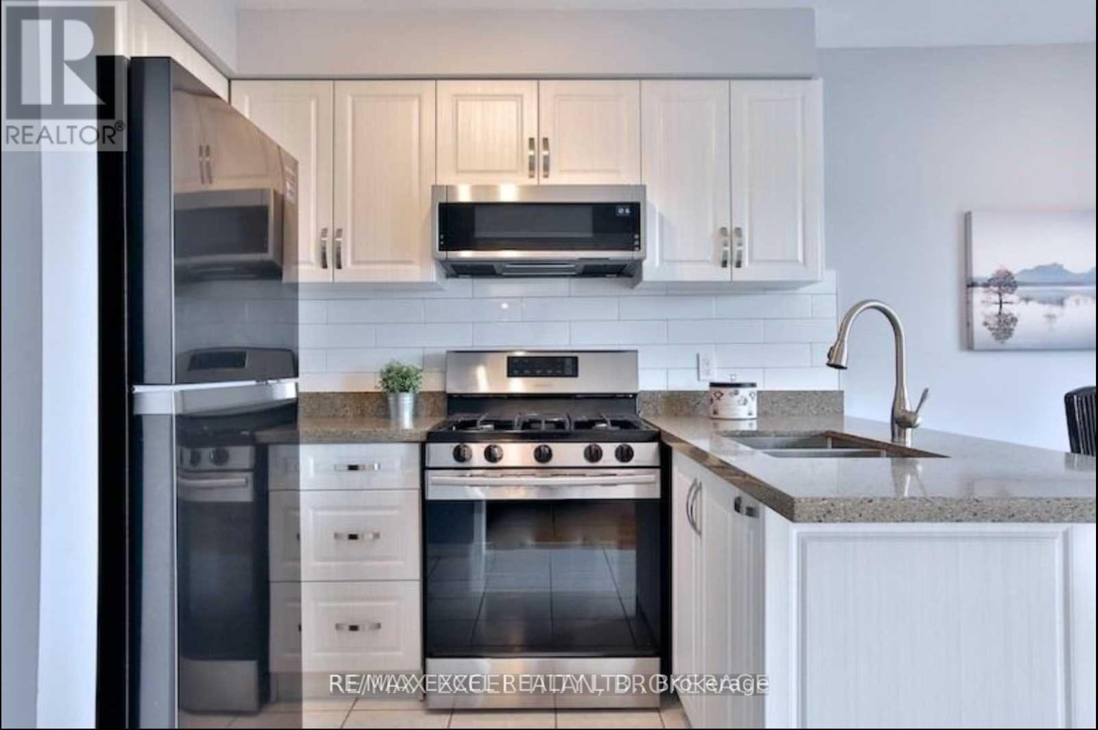 51 Hornchurch Crescent, Markham, Ontario  L3R 7C6 - Photo 3 - N13231288