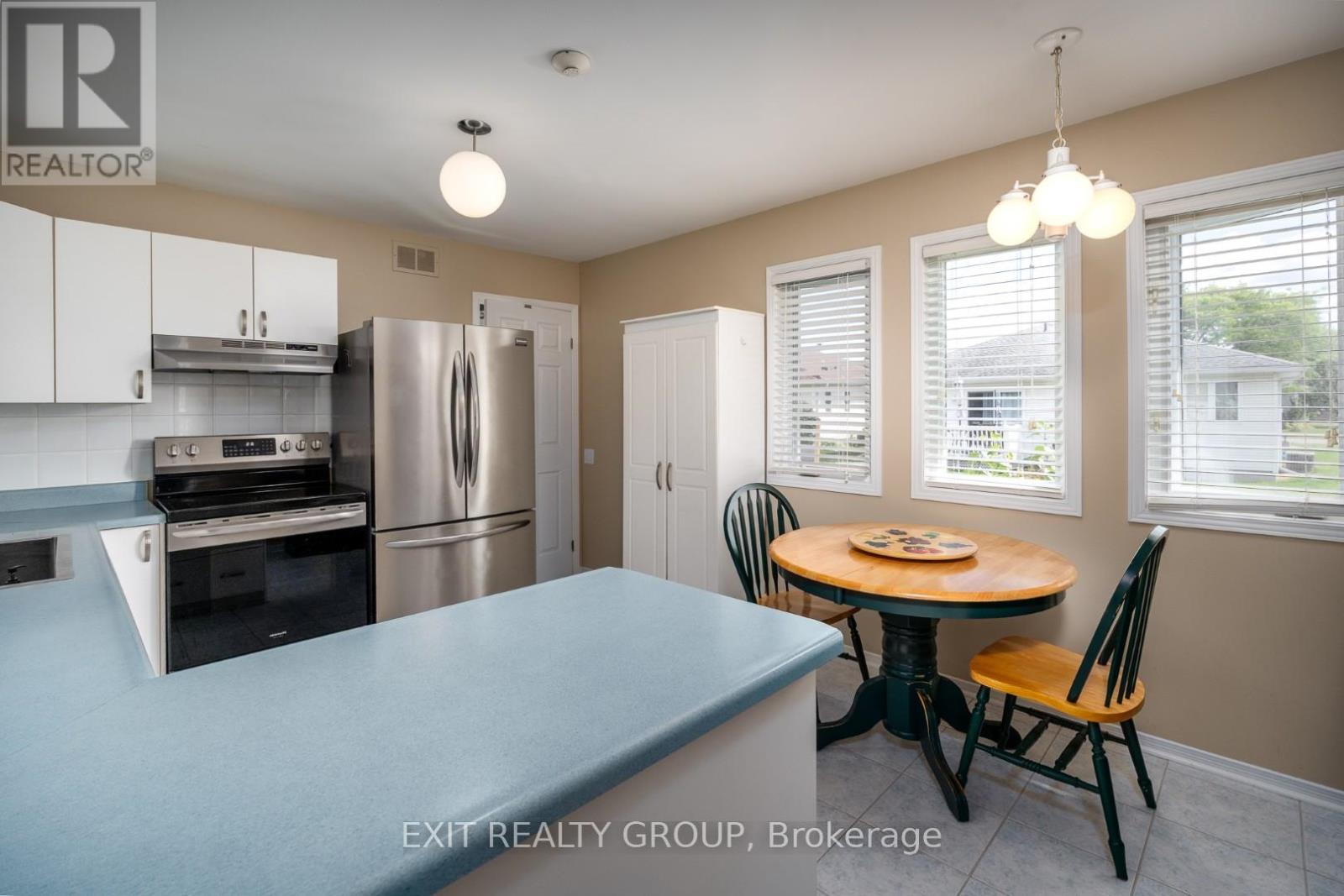 5 Empire Boulevard, Prince Edward County, Ontario  K0K 3L0 - Photo 19 - X12380143