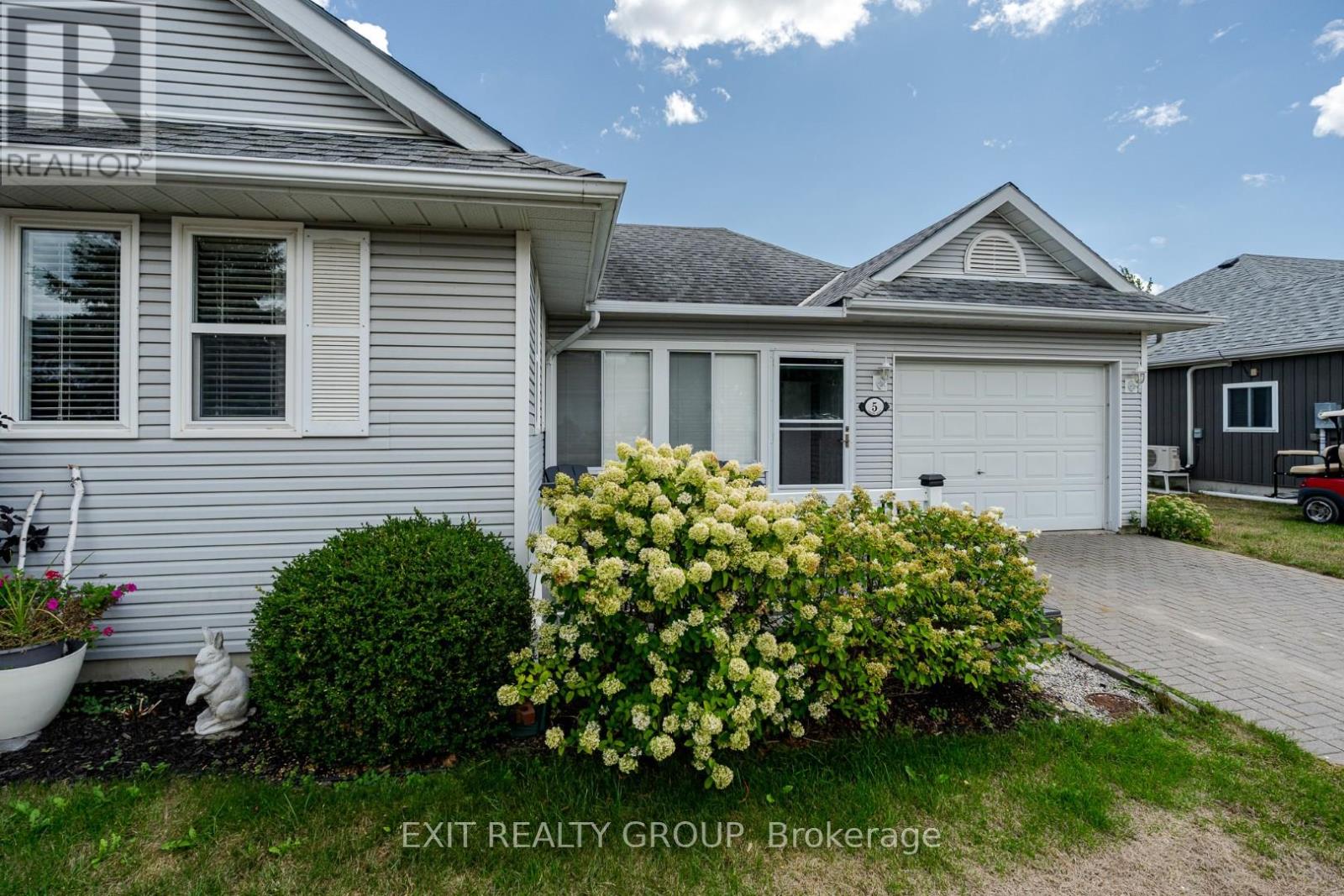 5 Empire Boulevard, Prince Edward County, Ontario  K0K 3L0 - Photo 3 - X12380143