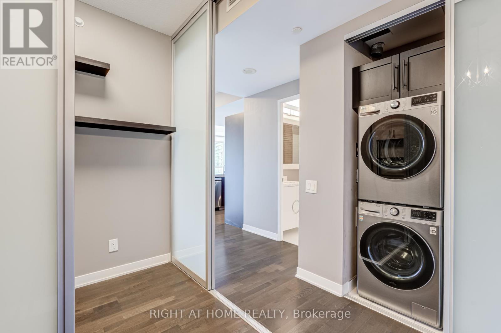 2316 - 90 Park Lawn Road, Toronto, Ontario  M8Y 0B6 - Photo 12 - W13231174