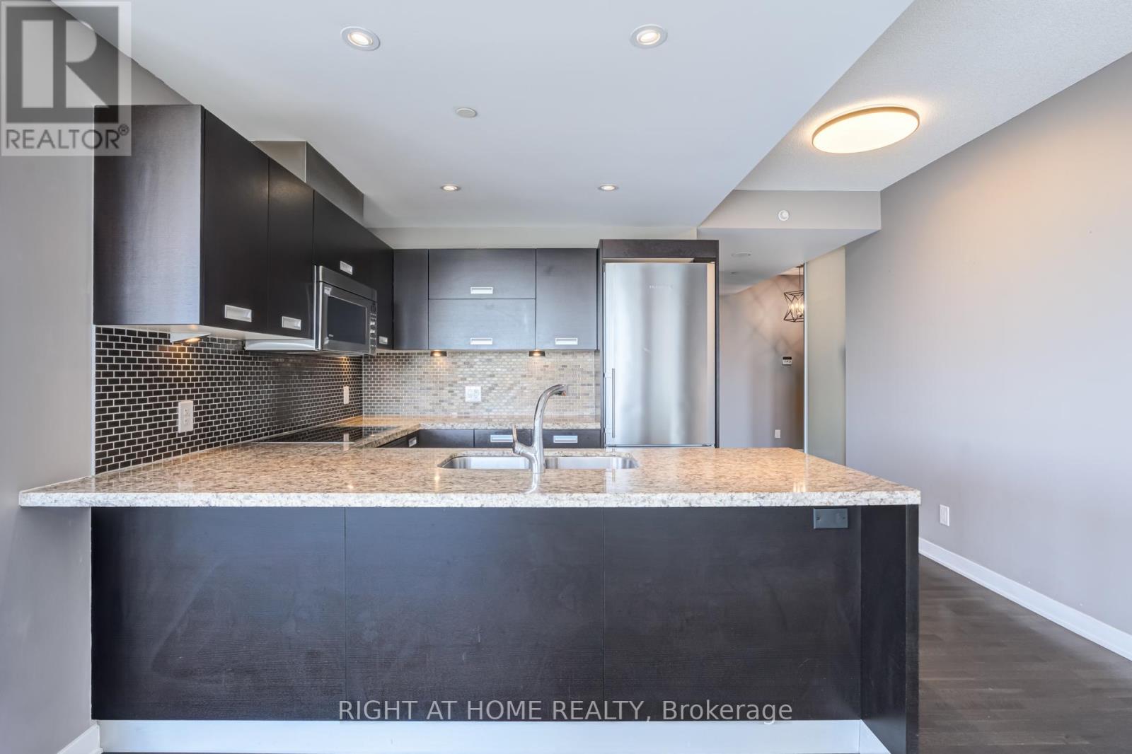 2316 - 90 Park Lawn Road, Toronto, Ontario  M8Y 0B6 - Photo 16 - W13231174