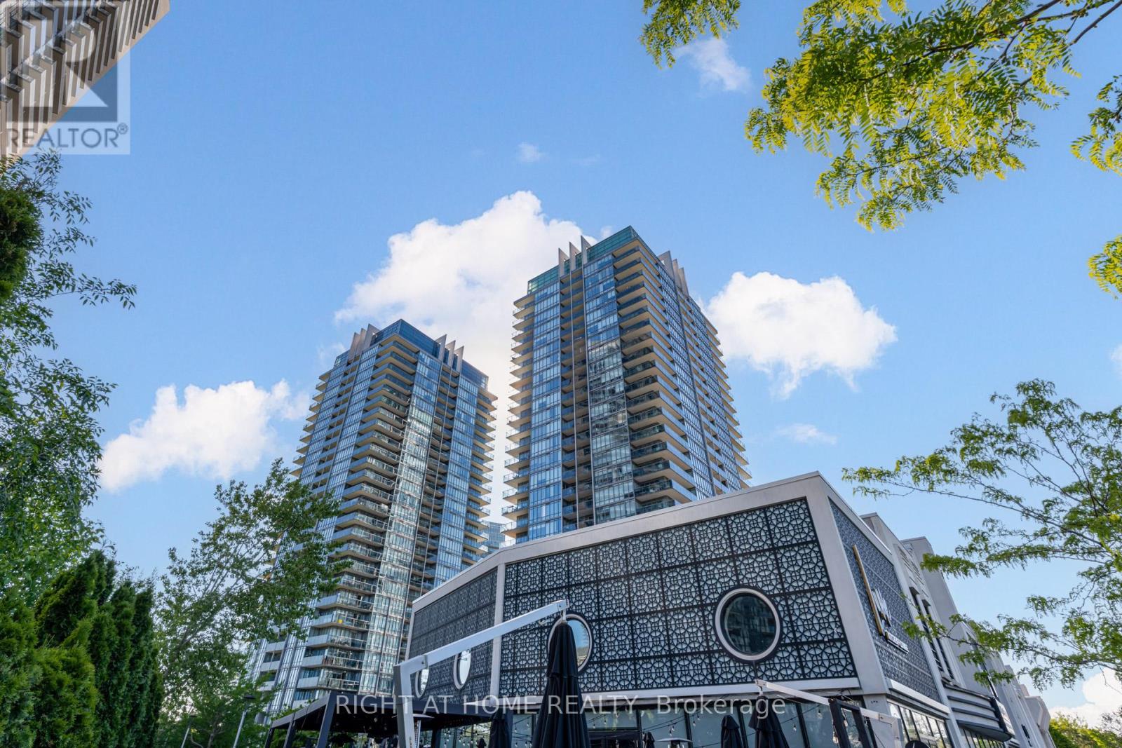 2316 - 90 Park Lawn Road, Toronto, Ontario  M8Y 0B6 - Photo 2 - W13231174