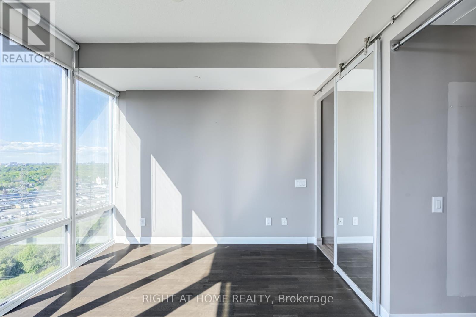 2316 - 90 Park Lawn Road, Toronto, Ontario  M8Y 0B6 - Photo 26 - W13231174