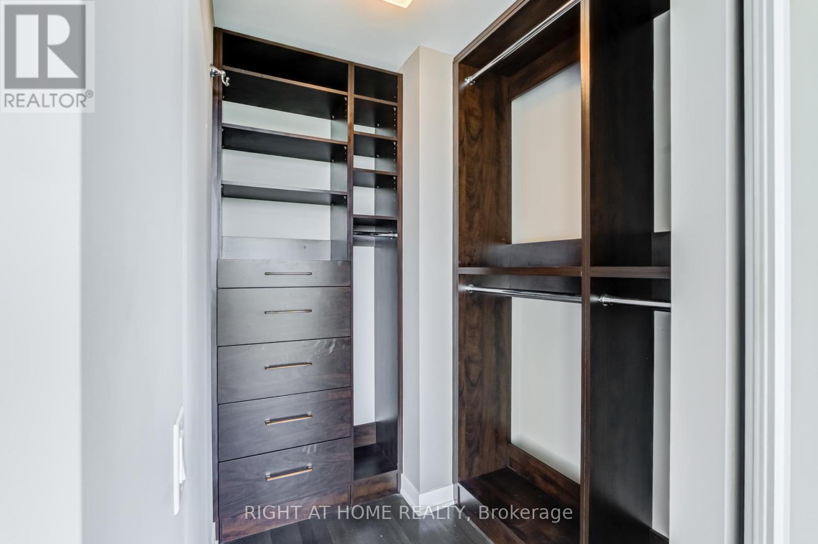 2316 - 90 Park Lawn Road, Toronto, Ontario  M8Y 0B6 - Photo 32 - W13231174