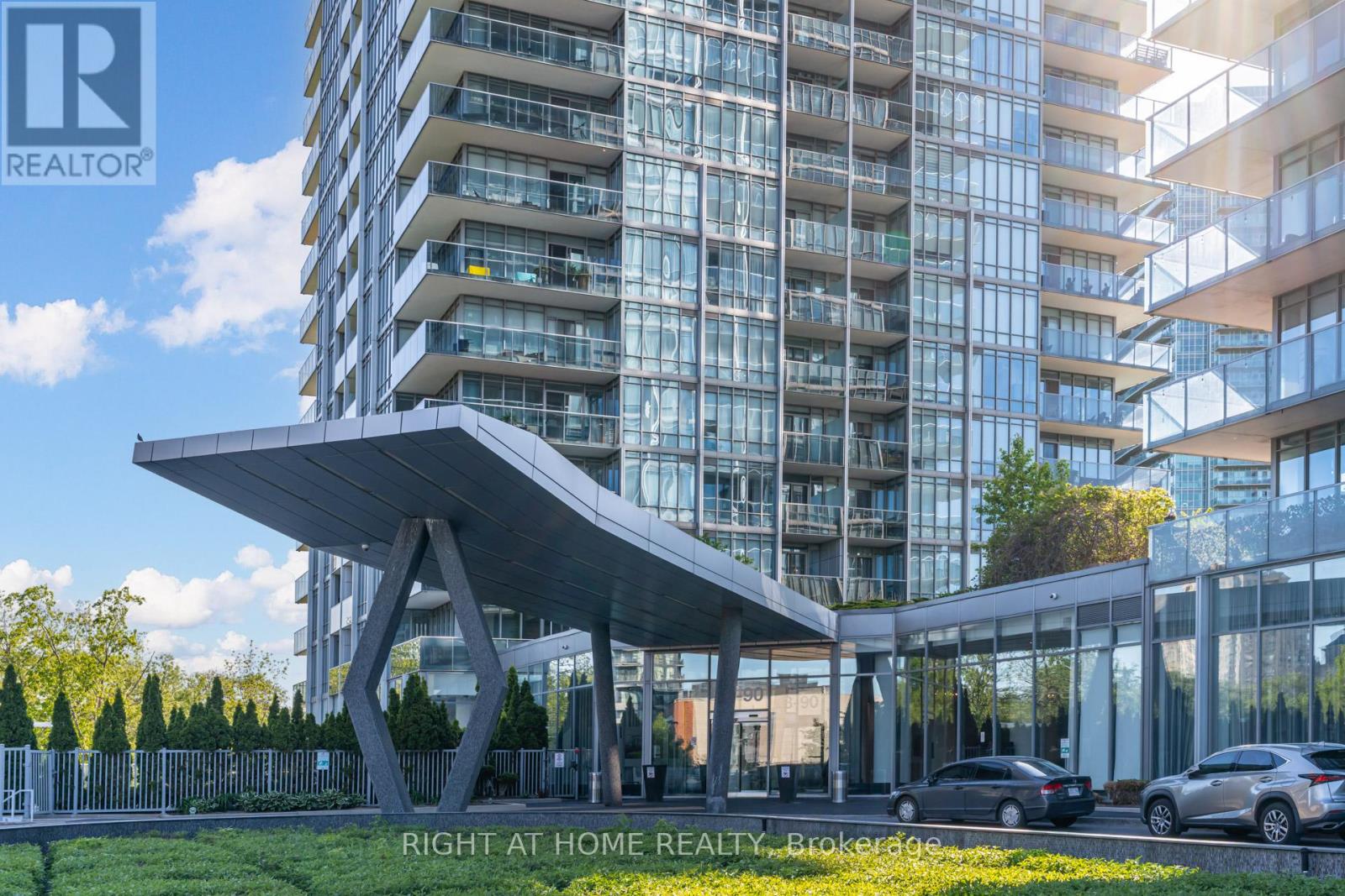 2316 - 90 Park Lawn Road, Toronto, Ontario  M8Y 0B6 - Photo 4 - W13231174