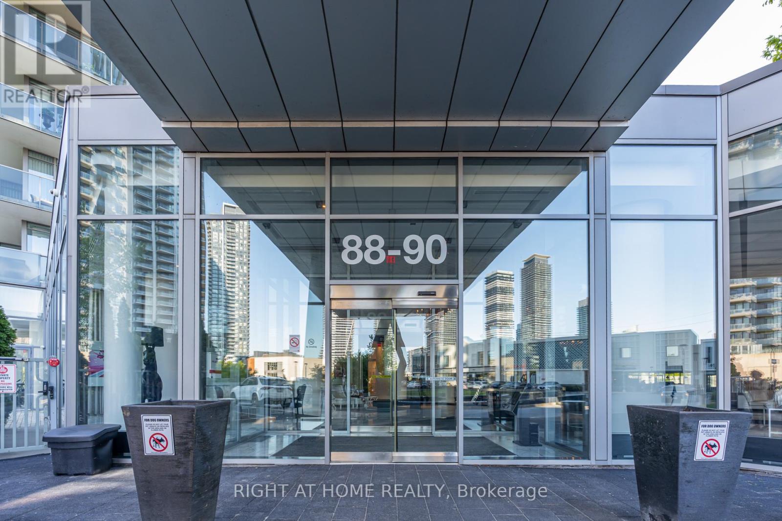 2316 - 90 Park Lawn Road, Toronto, Ontario  M8Y 0B6 - Photo 5 - W13231174