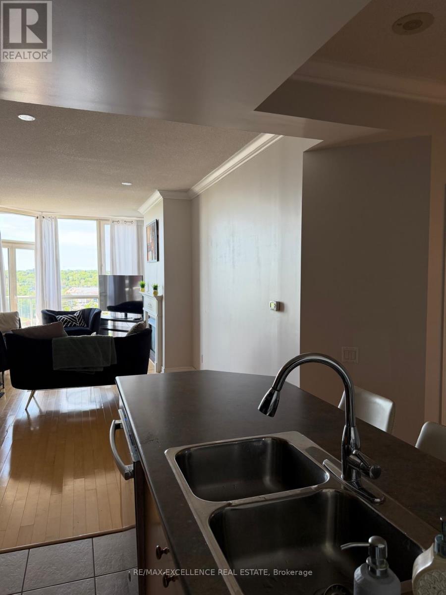 50 Old Mill Road, Oakville, Ontario  L6J 7W1 - Photo 10 - W13231254