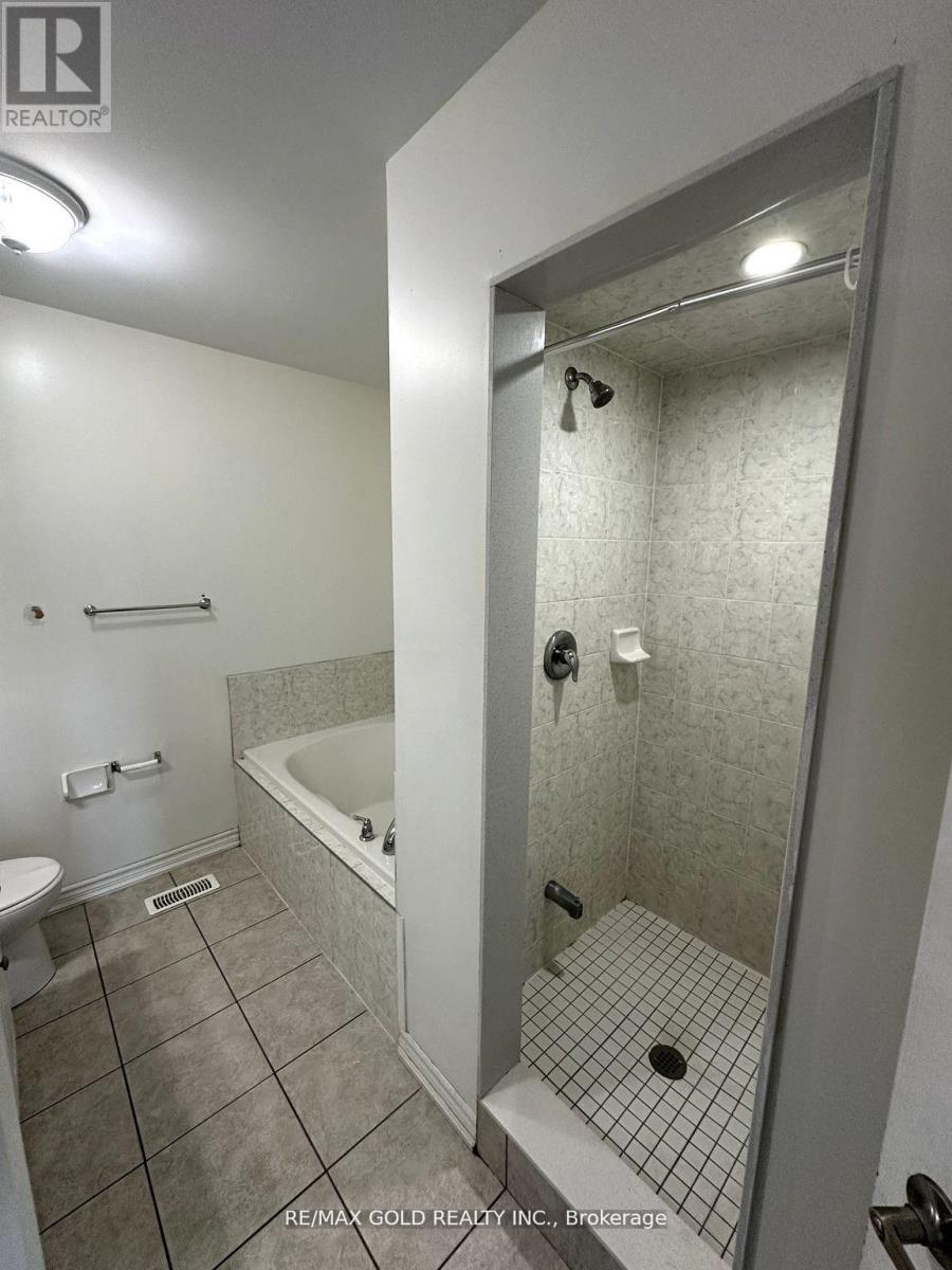 48 Agava Crescent, Brampton, Ontario  L6T 5V4 - Photo 6 - W13231284