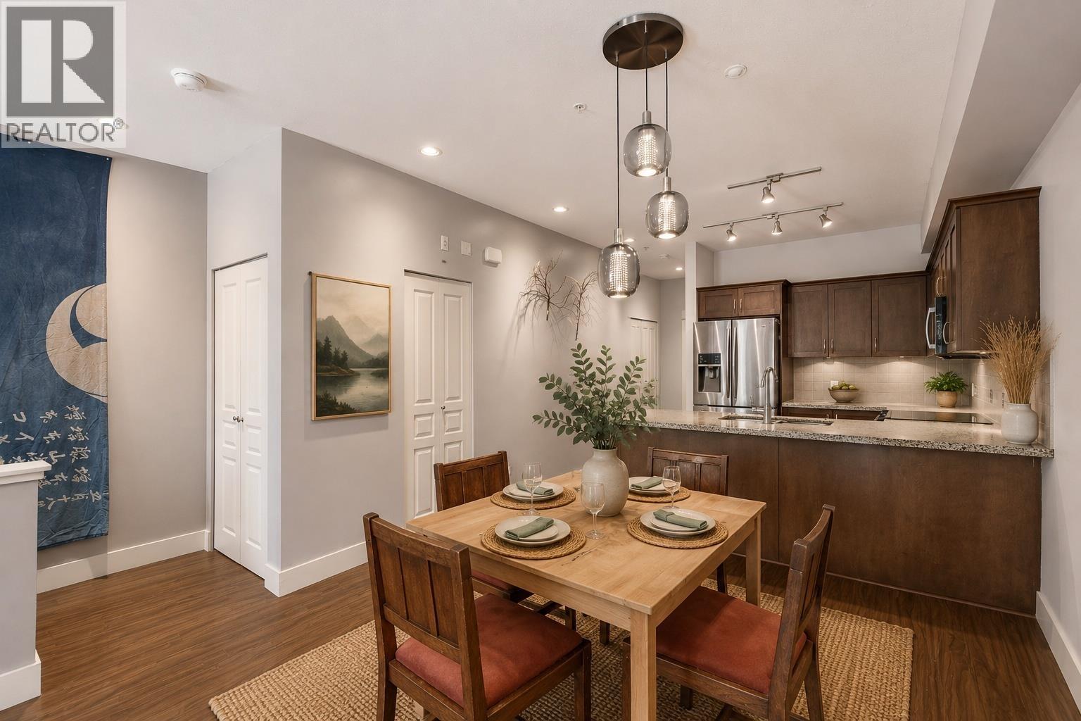 1320 Main Street, Squamish, British Columbia  V8B 0R2 - Photo 4 - R3130244
