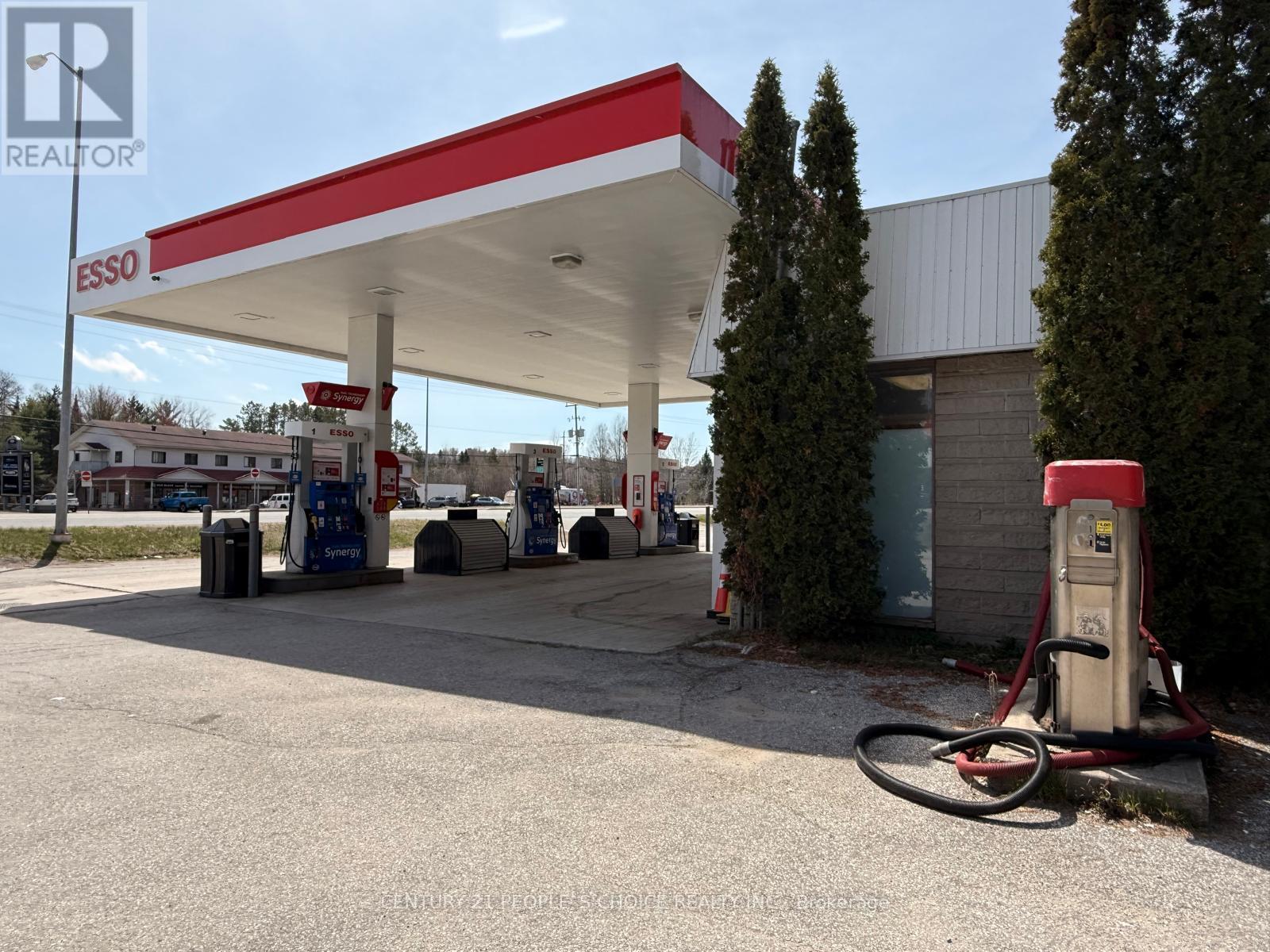 134 Highway 60, Huntsville, Ontario  P1H 1C2 - Photo 7 - X13231234