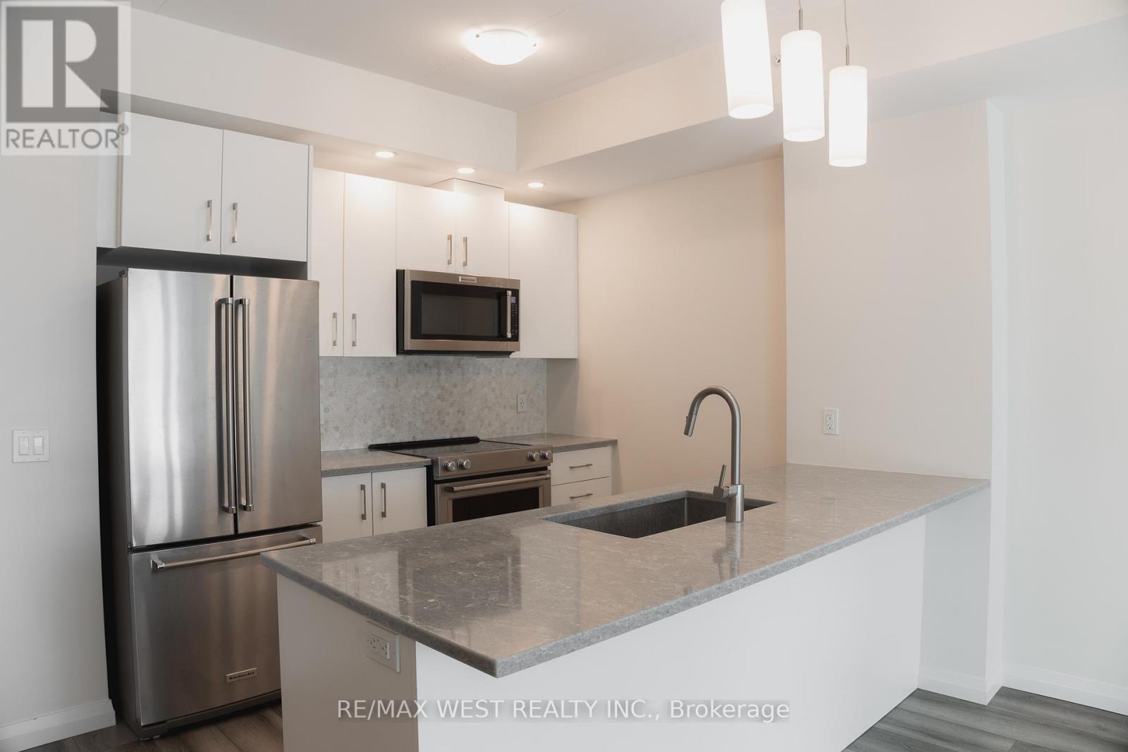 108 Garment Street, Kitchener, Ontario  N2G 0E2 - Photo 15 - X13231238