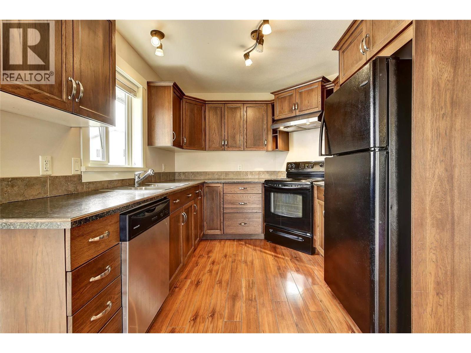 369 Wallace Road, Kelowna, British Columbia  V1X 4T4 - Photo 8 - 10389960