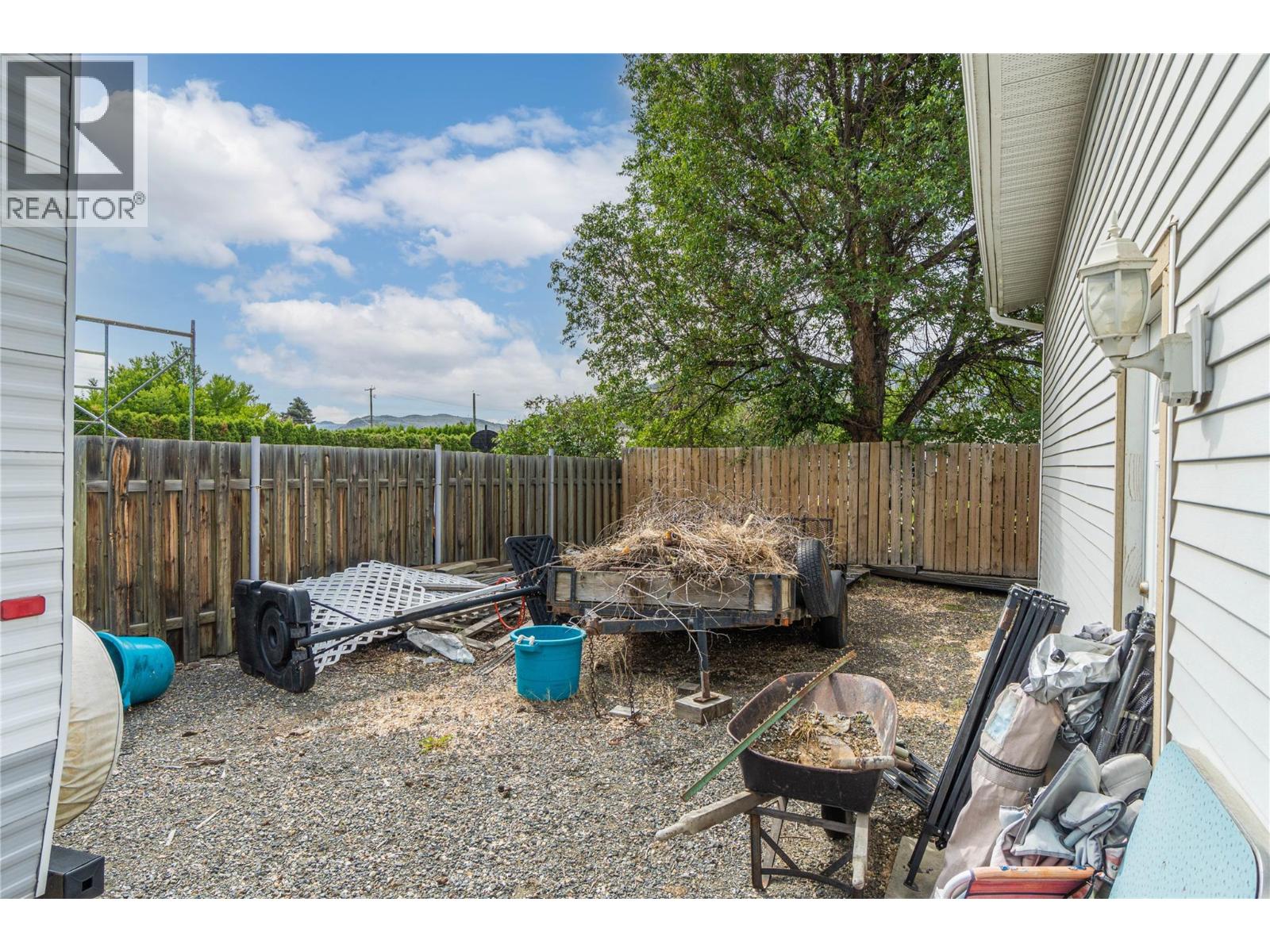 2435 Young Avenue, Kamloops, British Columbia  V2B 4M9 - Photo 32 - 10387102