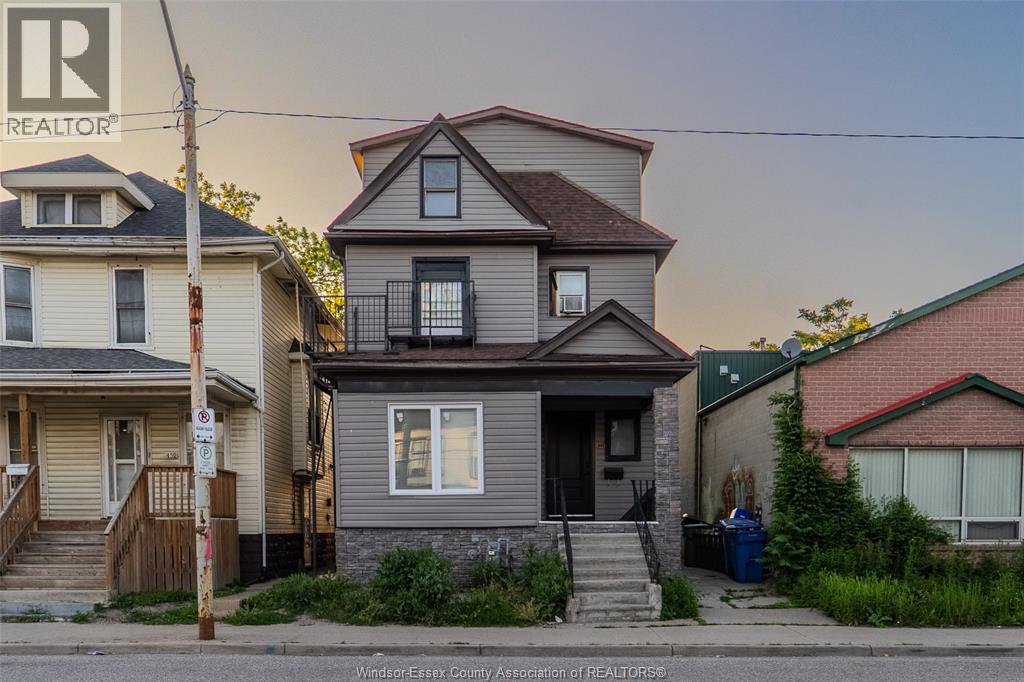 446 Wyandotte Street West, Windsor, Ontario  N9A 5X4 - Photo 3 - 26012149