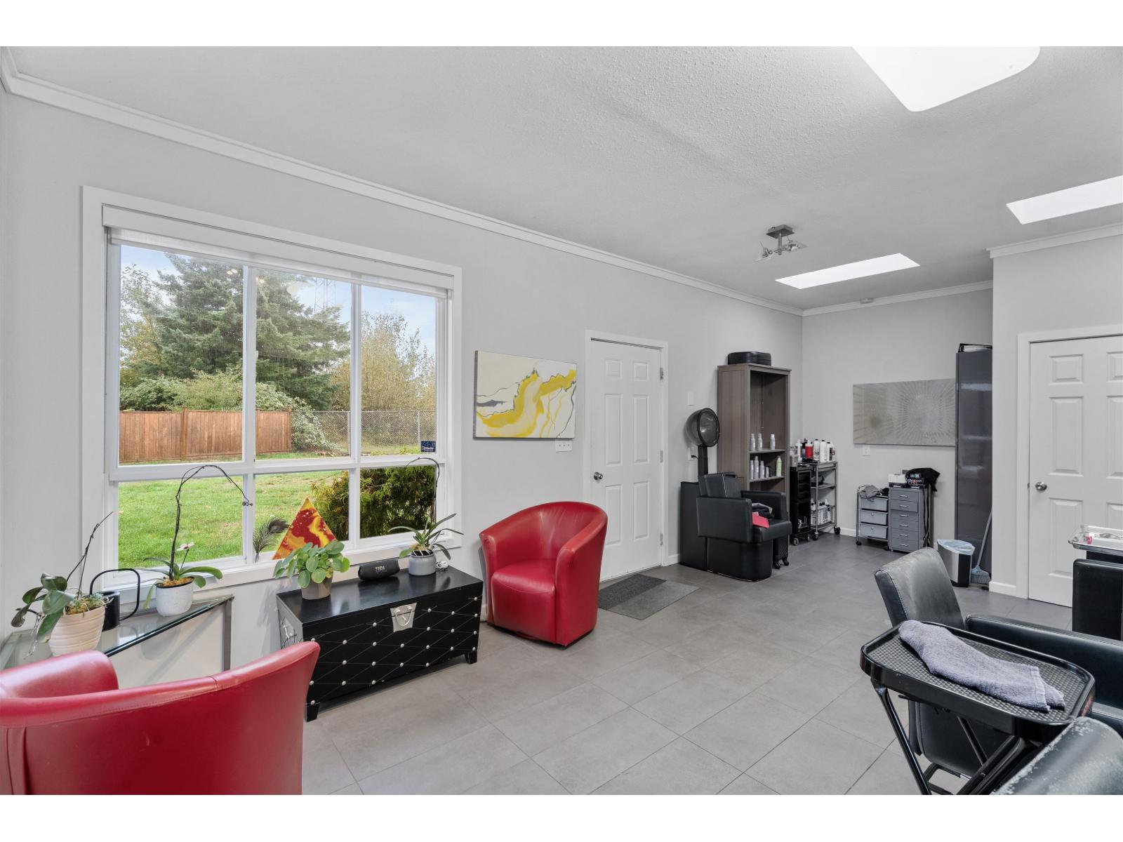 32345 Clinton Avenue, Abbotsford, British Columbia  V2T 5B3 - Photo 33 - R3130439