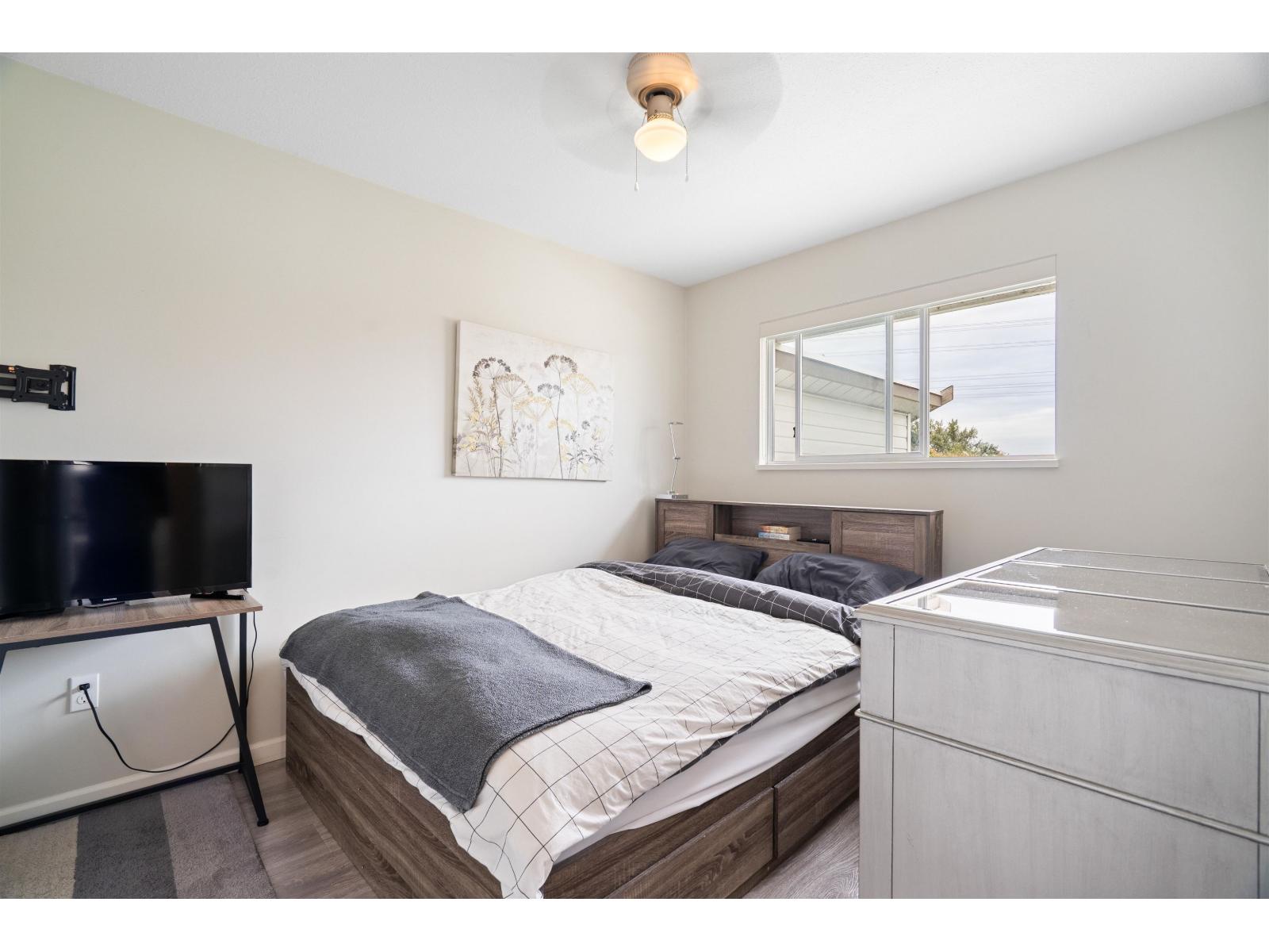 32345 Clinton Avenue, Abbotsford, British Columbia  V2T 5B3 - Photo 17 - R3130439