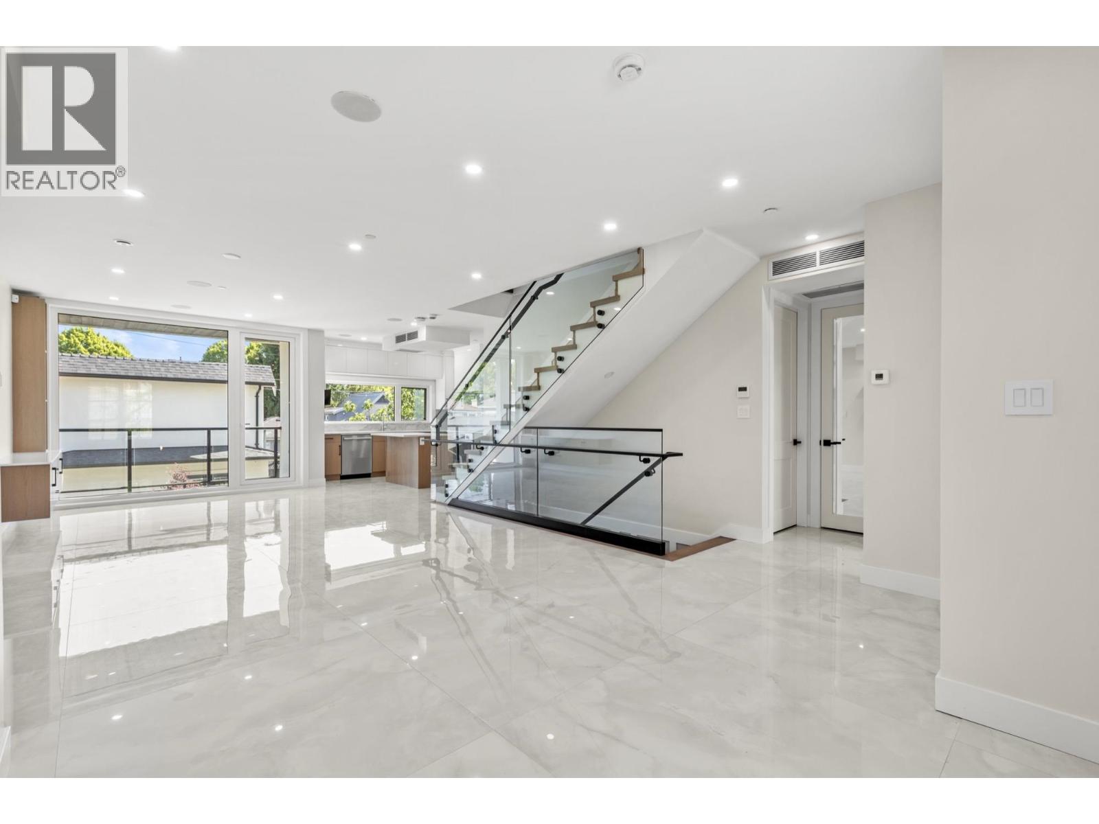 134 E 63rd Avenue, Vancouver, British Columbia  V5X 2J6 - Photo 6 - R3130956