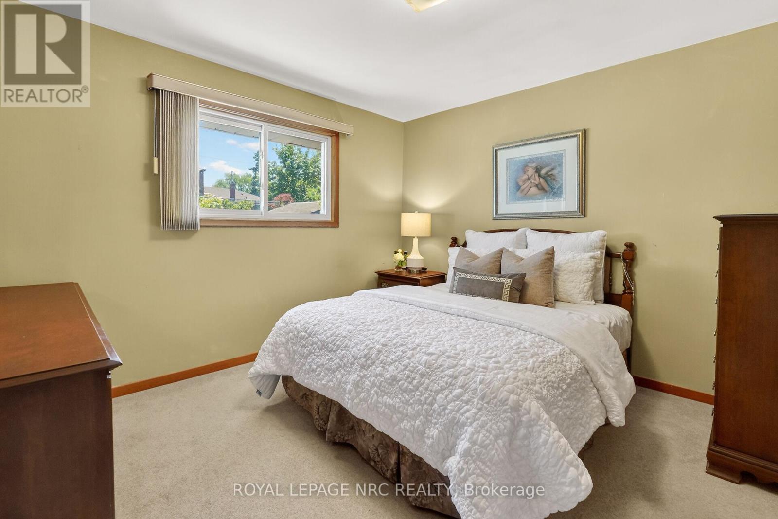 4103 Barry Drive, Lincoln, Ontario  L3J 0L3 - Photo 10 - X13231328