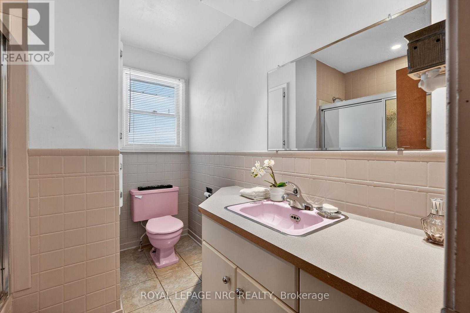 4103 Barry Drive, Lincoln, Ontario  L3J 0L3 - Photo 15 - X13231328