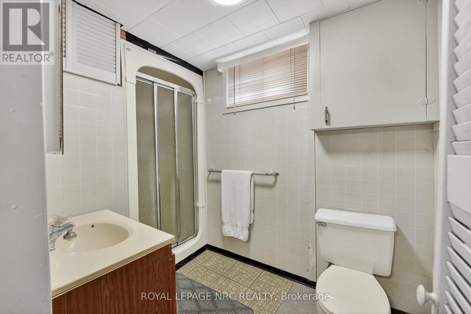 4103 Barry Drive, Lincoln, Ontario  L3J 0L3 - Photo 23 - X13231328