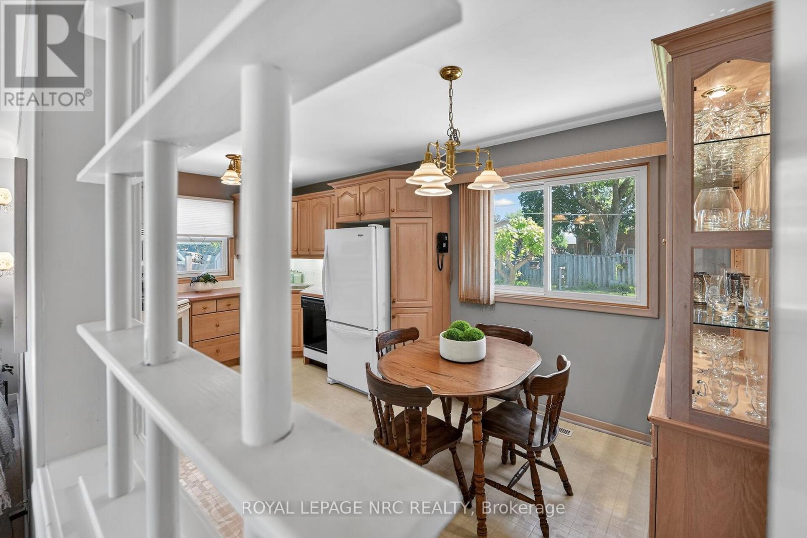 4103 Barry Drive, Lincoln, Ontario  L3J 0L3 - Photo 7 - X13231328