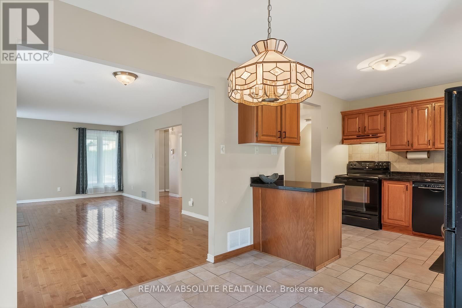 1475 Deavy Way, Ottawa, Ontario  K1E 2W7 - Photo 15 - X13031488