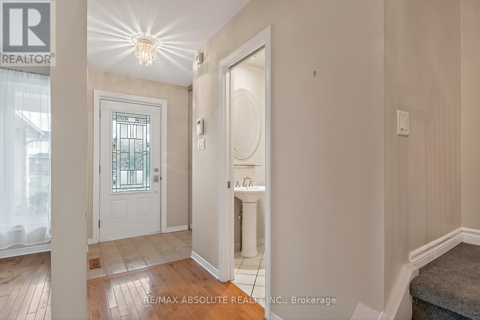 1475 Deavy Way, Ottawa, Ontario  K1E 2W7 - Photo 6 - X13031488