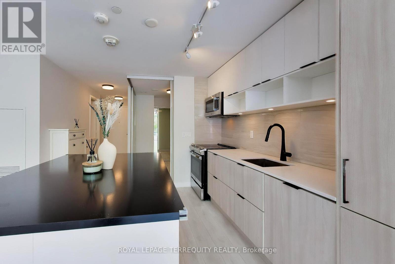 S132 - 180 Mill Street, Toronto, Ontario  M5A 0V7 - Photo 13 - C13231316