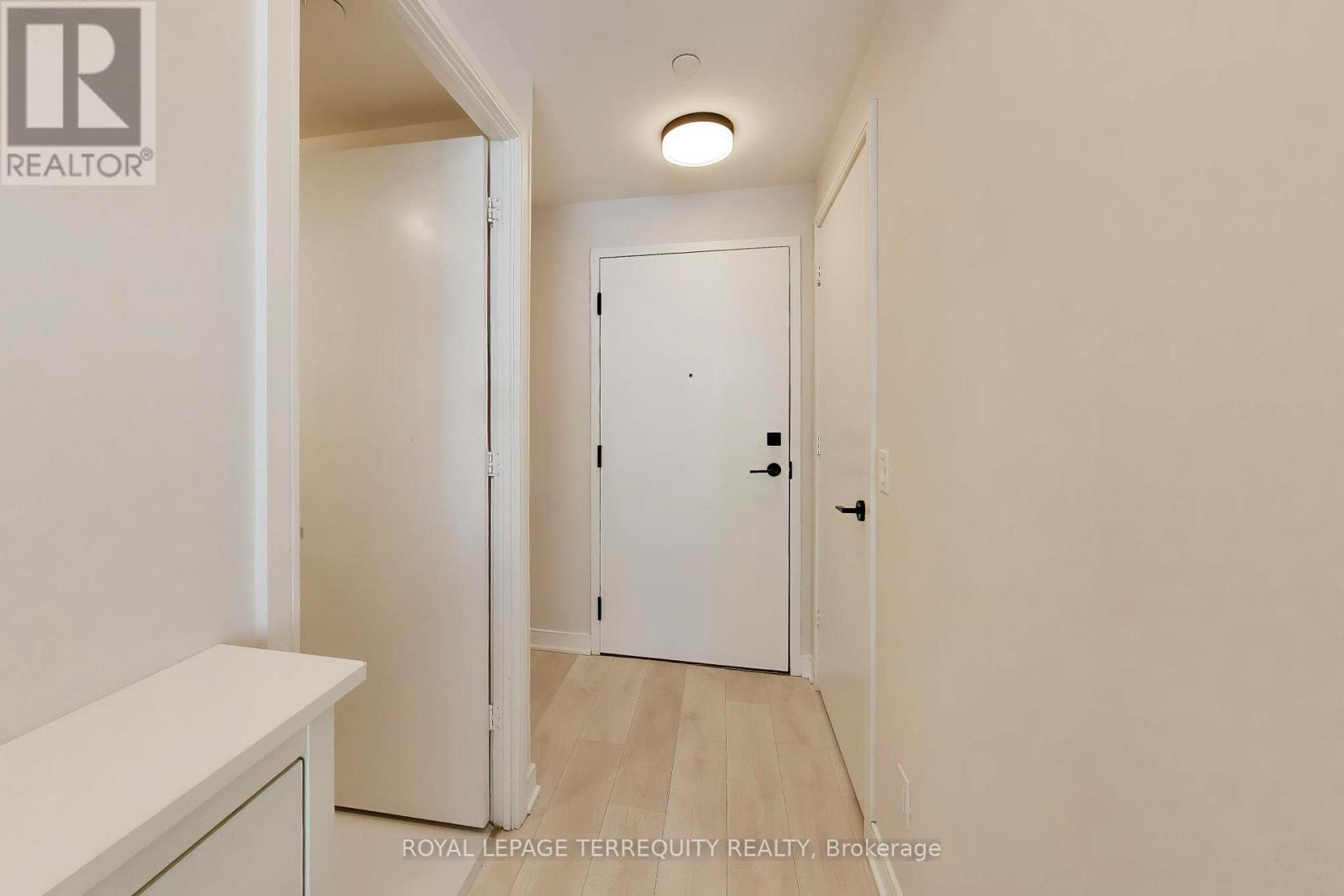 S132 - 180 Mill Street, Toronto, Ontario  M5A 0V7 - Photo 8 - C13231316